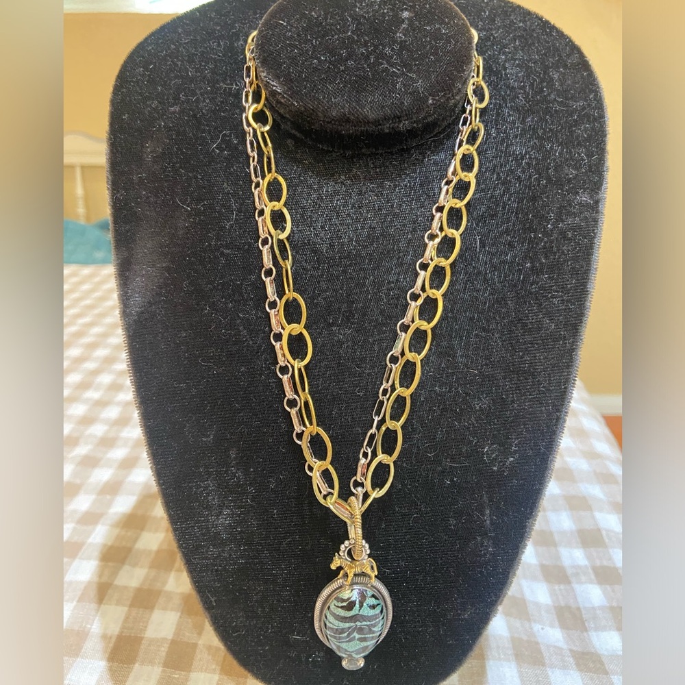 MARS & VALENTINE ZEBRA NECKLACE